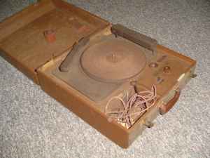 GE record maker and player.jpg