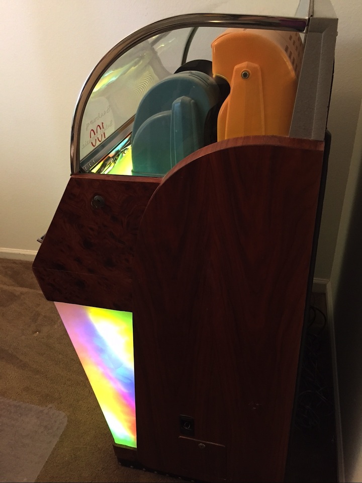 jukebox_rightside copy.jpg