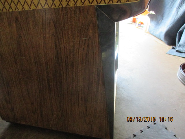 Nothing on outside edge.JPG