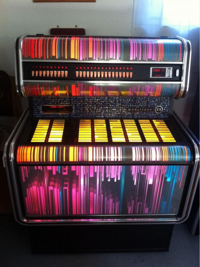 wurlitzer X5 jukebox.jpg