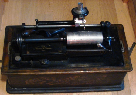 phonograph 007.jpg