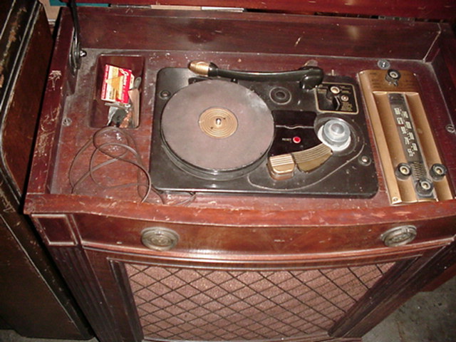 silvertone 8103-A [open].JPG