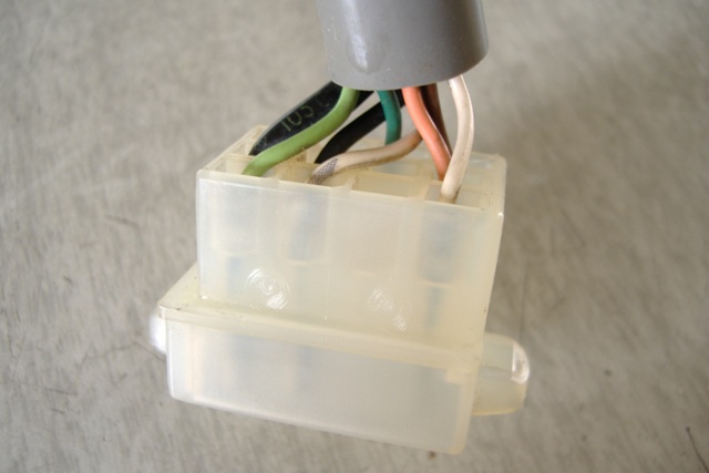 R4372A connector.JPG