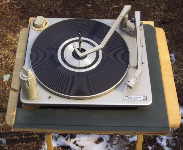 MagnavoxMicromaticTurntable.jpg