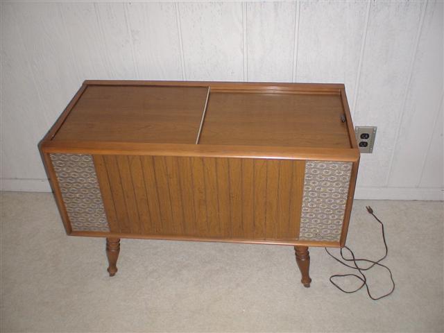 magnavox.01 (Small).JPG