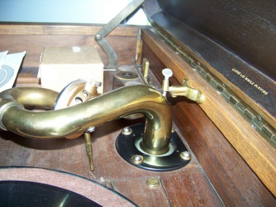 victrola tone arm 2.jpg