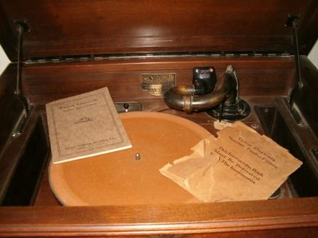 Picture 036phonoland.jpg